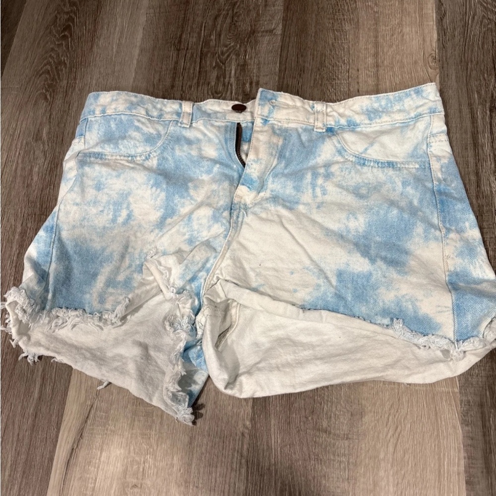Blue and White Jean Shorts with Distressed Hem